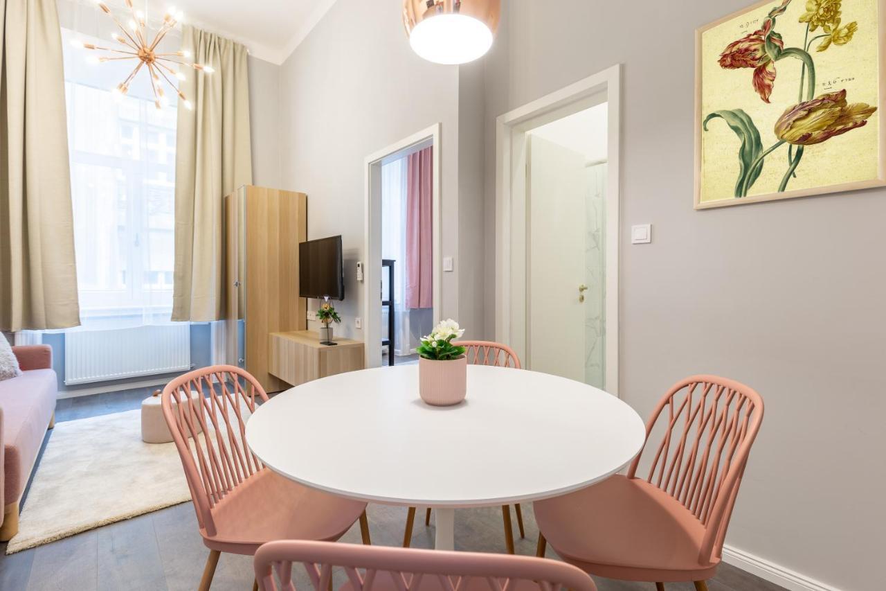W33 - Prime Location - Comfortable Quality Apartments By Bqa Budapest Exterior foto