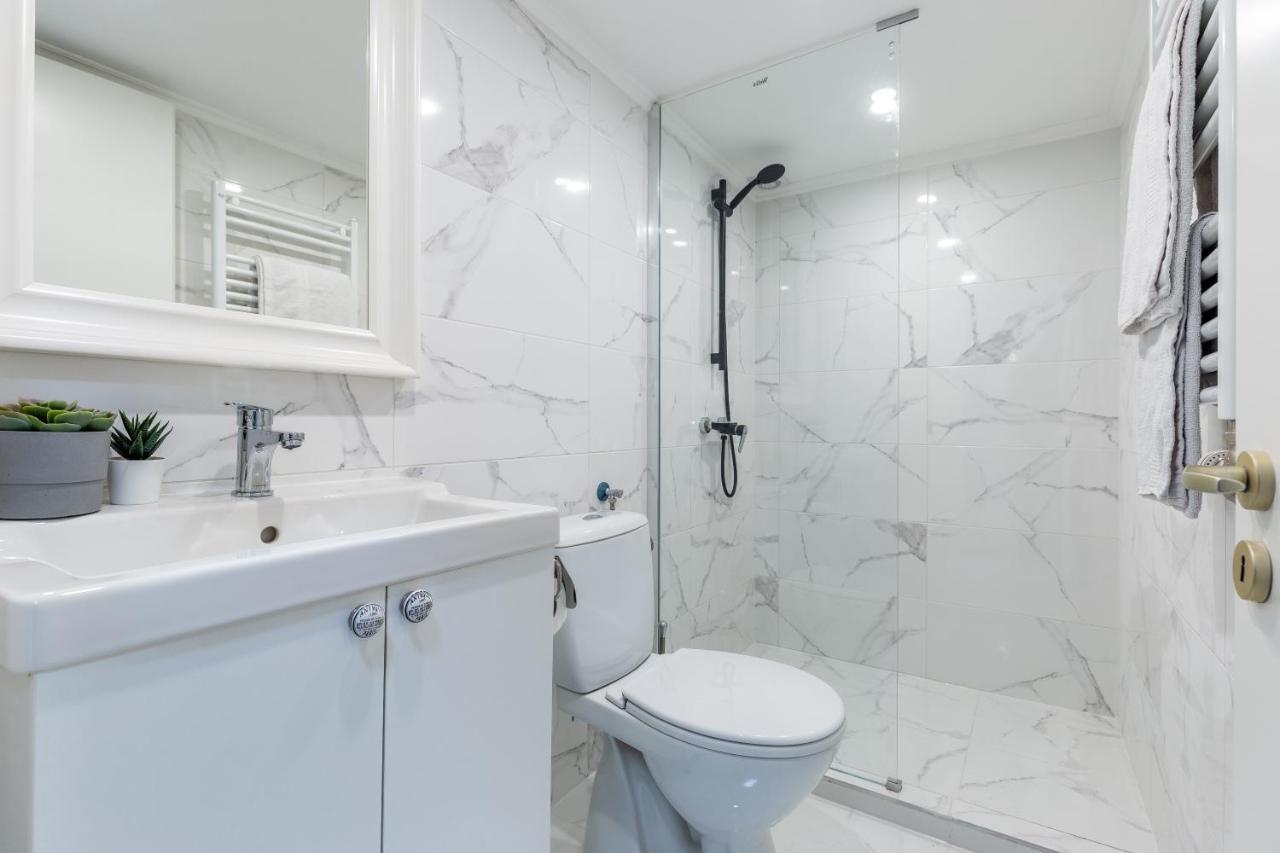 W33 - Prime Location - Comfortable Quality Apartments By Bqa Budapest Exterior foto